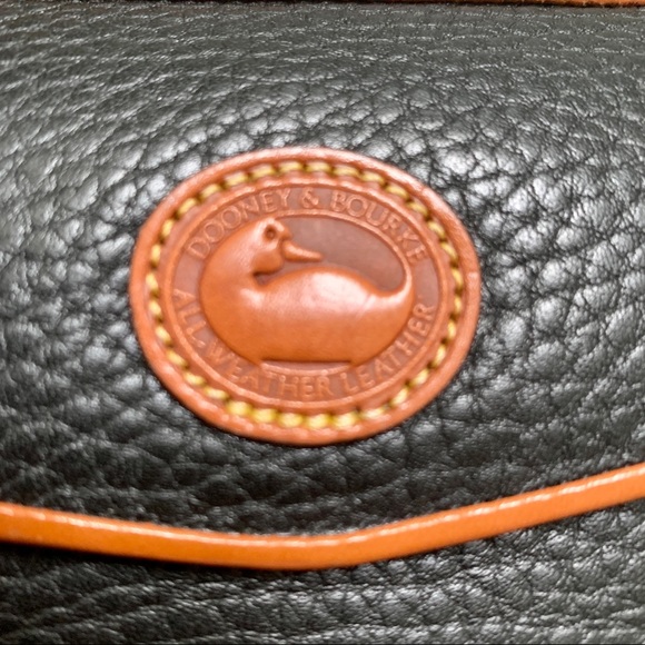 Vintage Dooney & Bourke All Weather Leather Belt Bag Crossbody Convertible - Picture 2 of 6